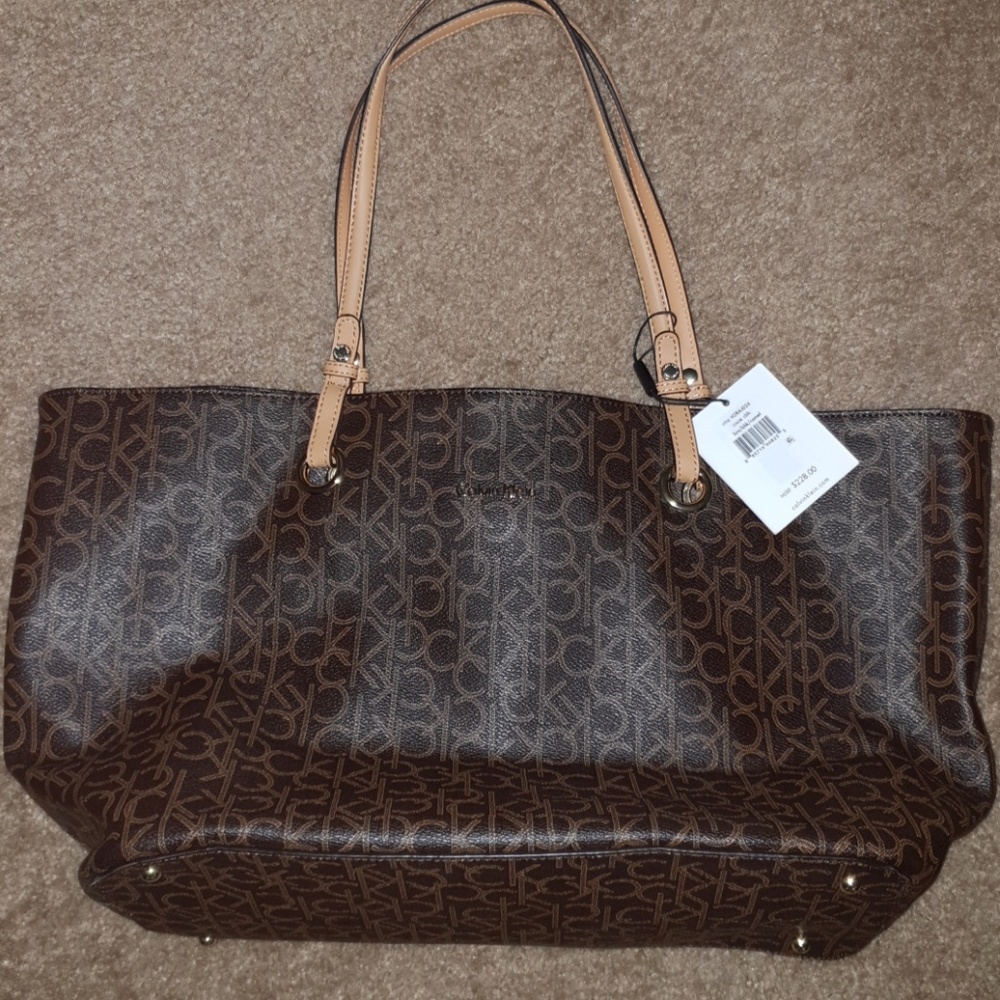 Calvin Klein bag - Picture 2 of 7